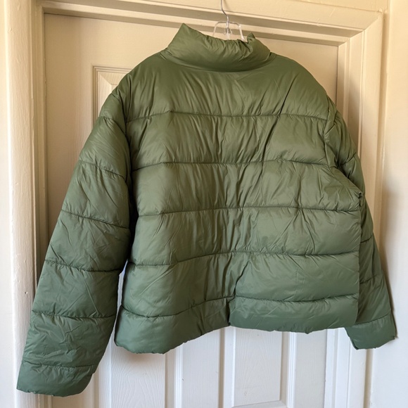 Puff Jacket - NWT - Picture 2 of 2